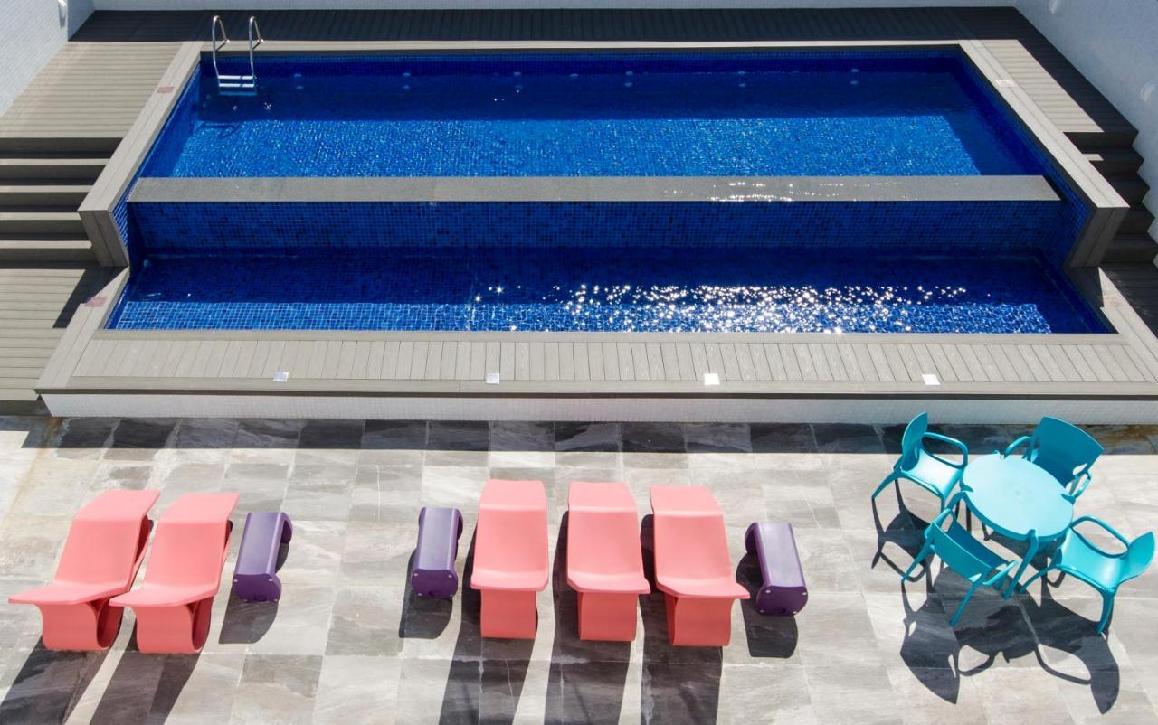 Ibis Styles Balneario Camboriu - 1 Quadra Do Mar Hotell Exteriör bild