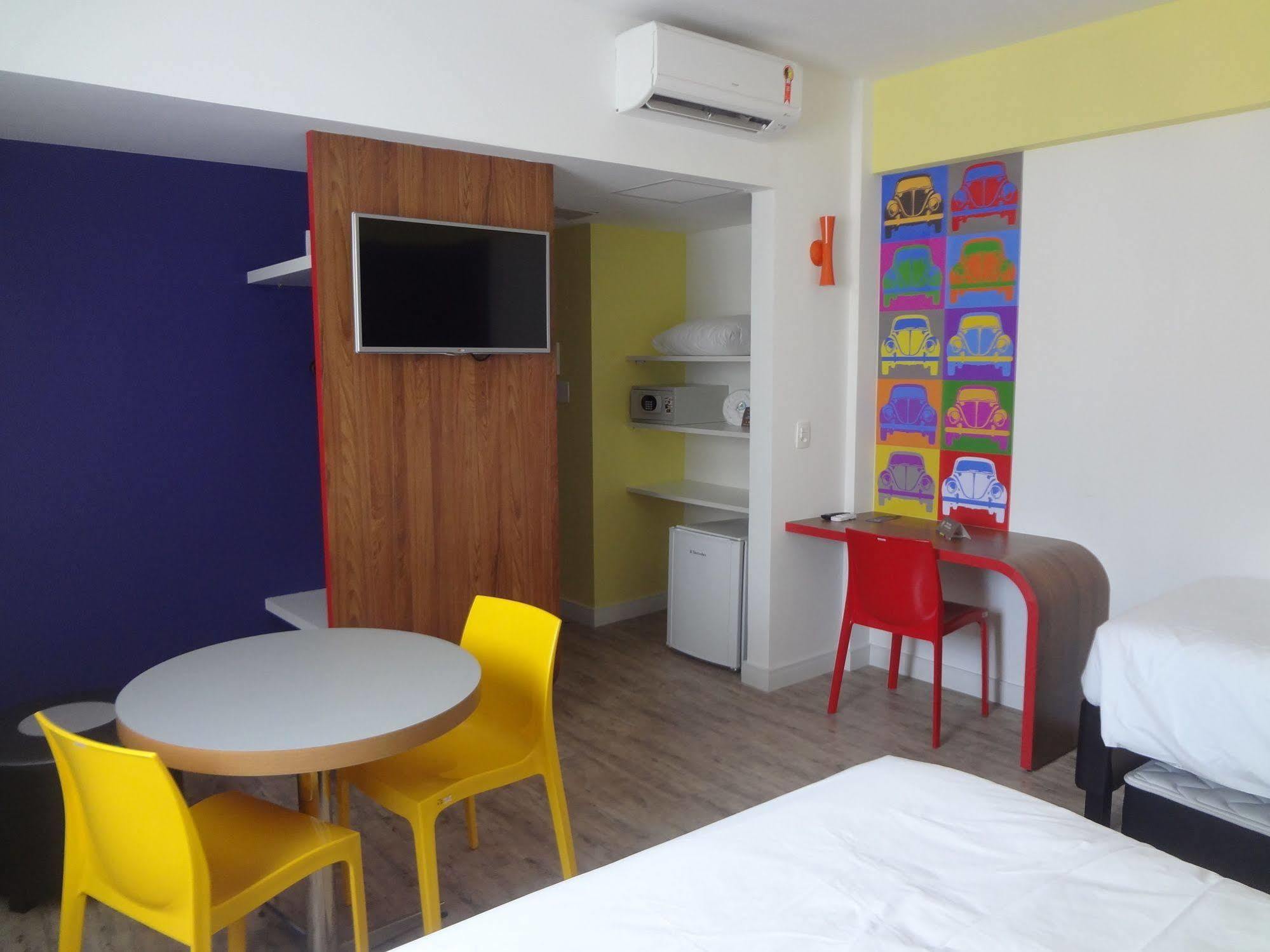 Ibis Styles Balneario Camboriu - 1 Quadra Do Mar Hotell Exteriör bild